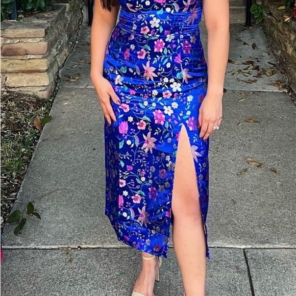 NWOT Lulus Make a Move Blue Satin Floral Jacquard Strapless Midi Dress - Picture 11 of 15